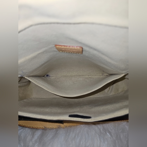 🔥🔥Good Condition 🔥 Authentic Louis Vuitton hudson pm - Picture 4 of 17